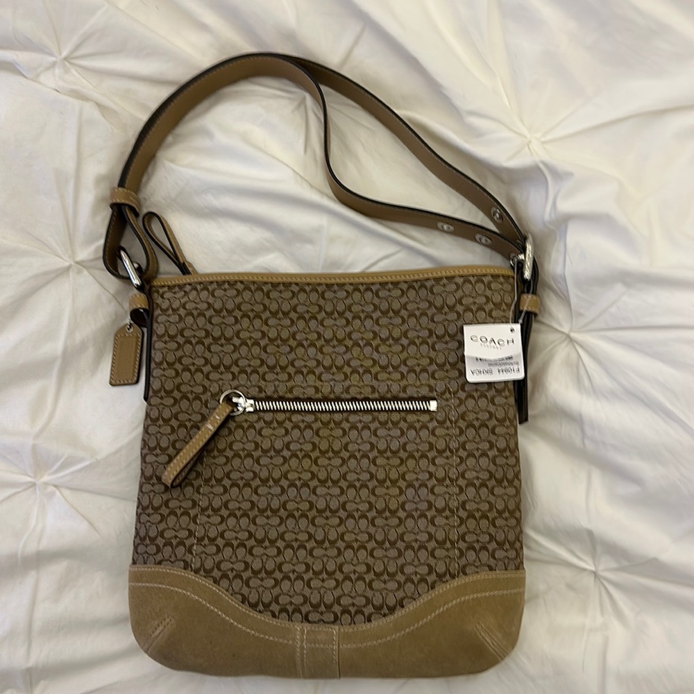•NWT• COACH Shoulder Bag•
